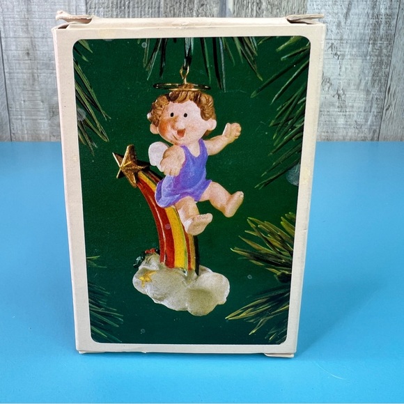 Hallmark Keepsake Ornament Rainbow Angel 1983 - Picture 1 of 2